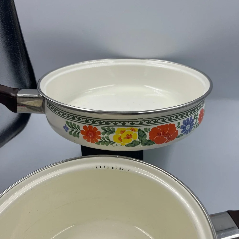 Vintage Villeroy & Boch Alt Amsterdam Floral Enamel Saucepan Skillet Set Cream